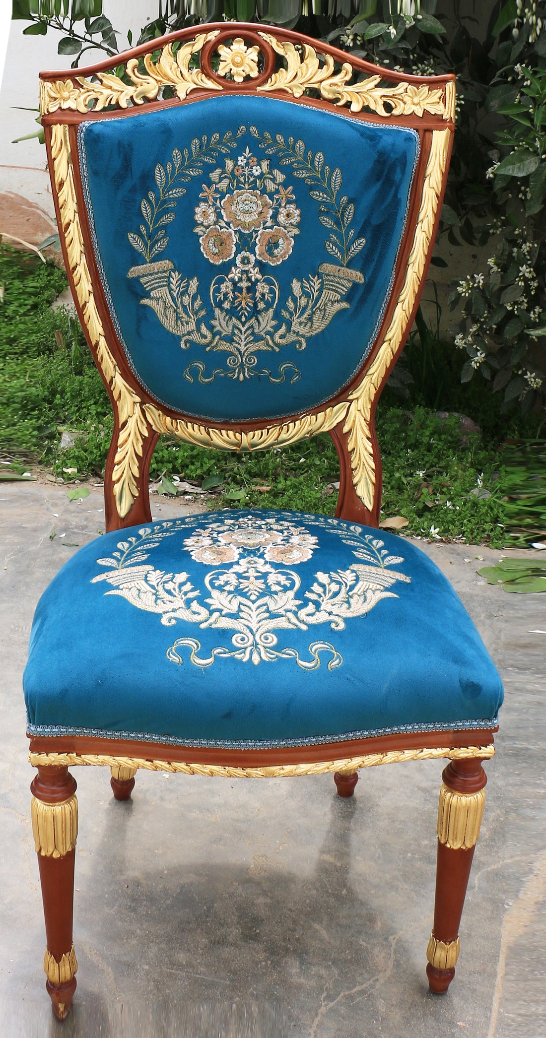 Royal Azure Classical Dining