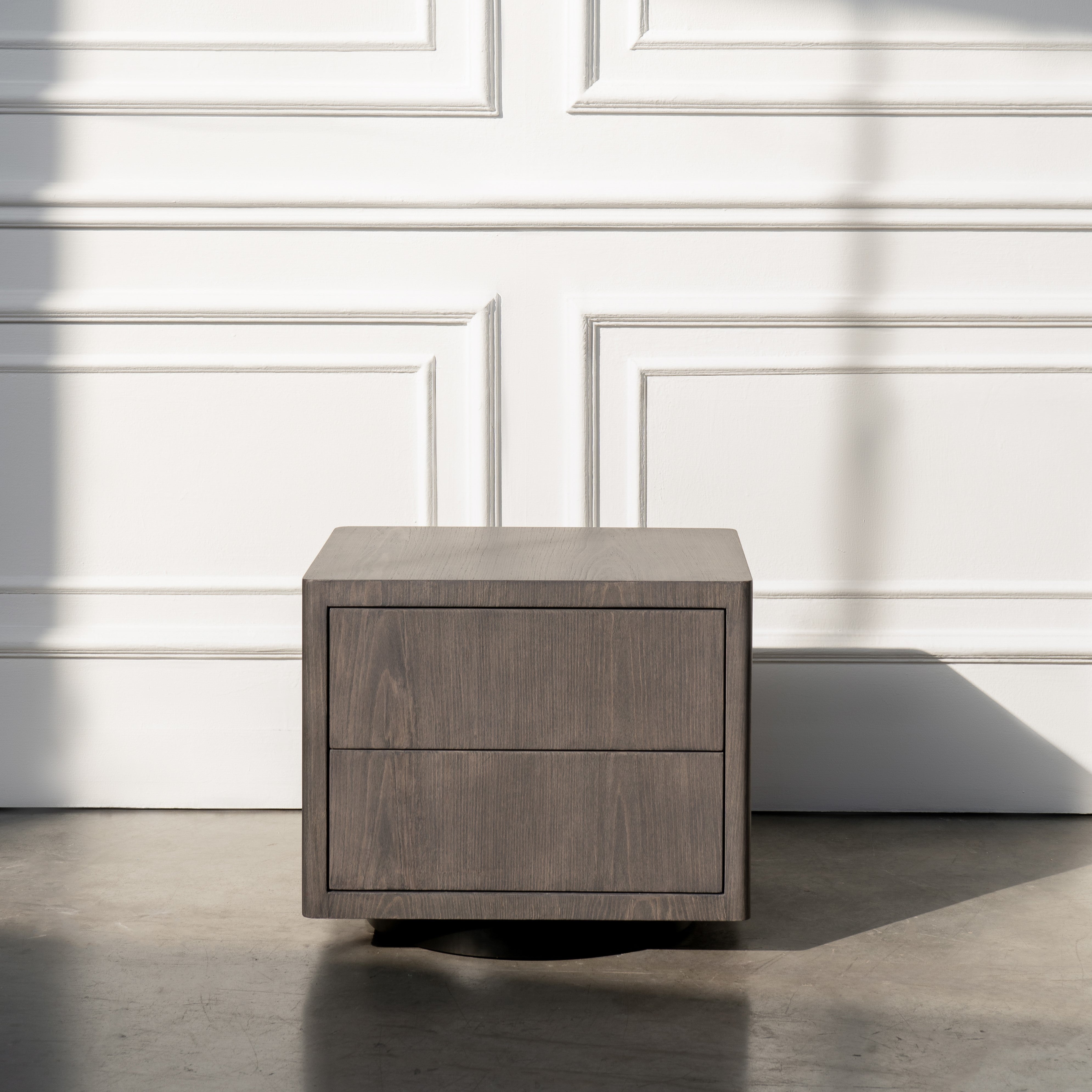 Griffin Bedside Table