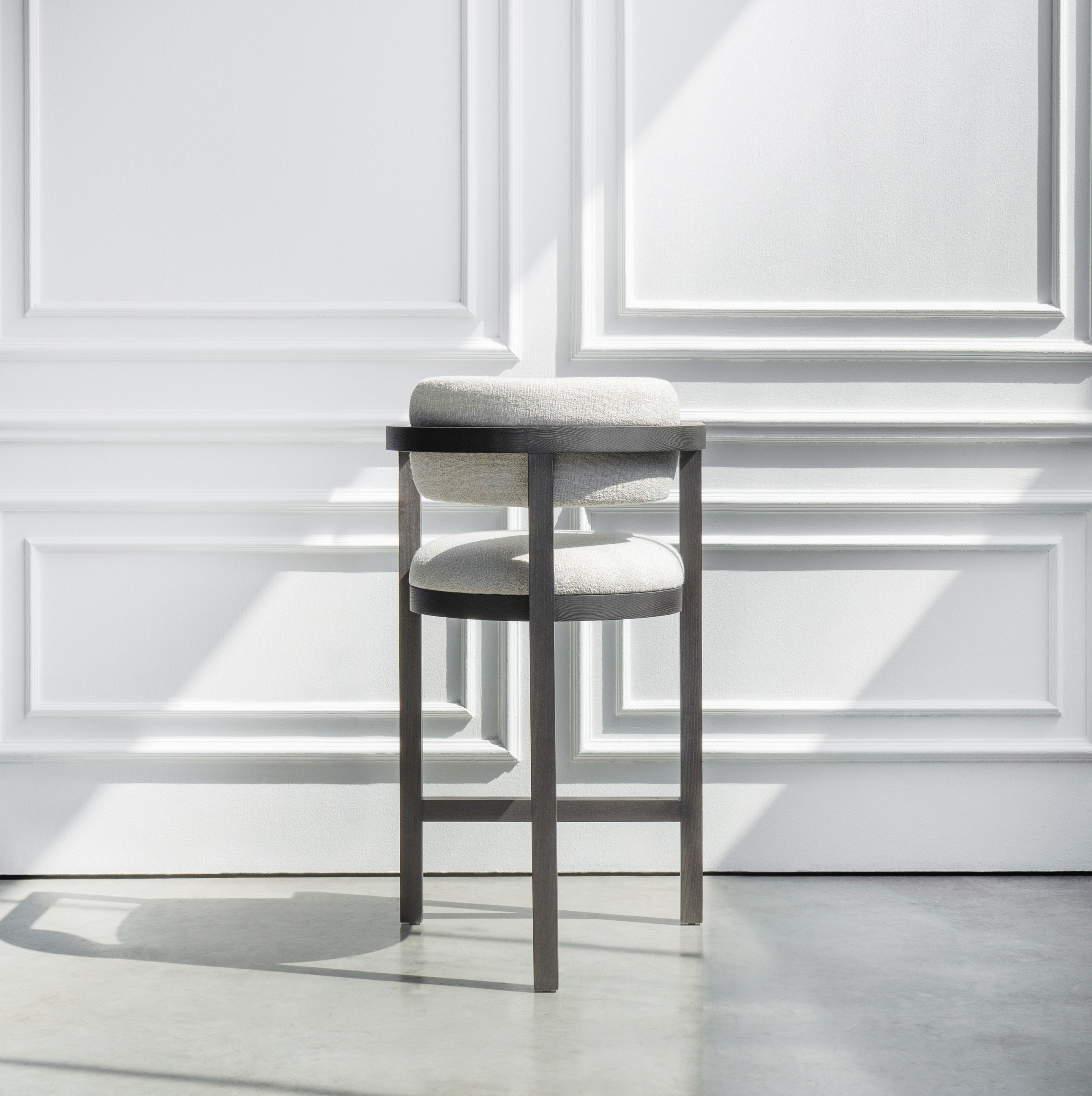 Astra Barstool