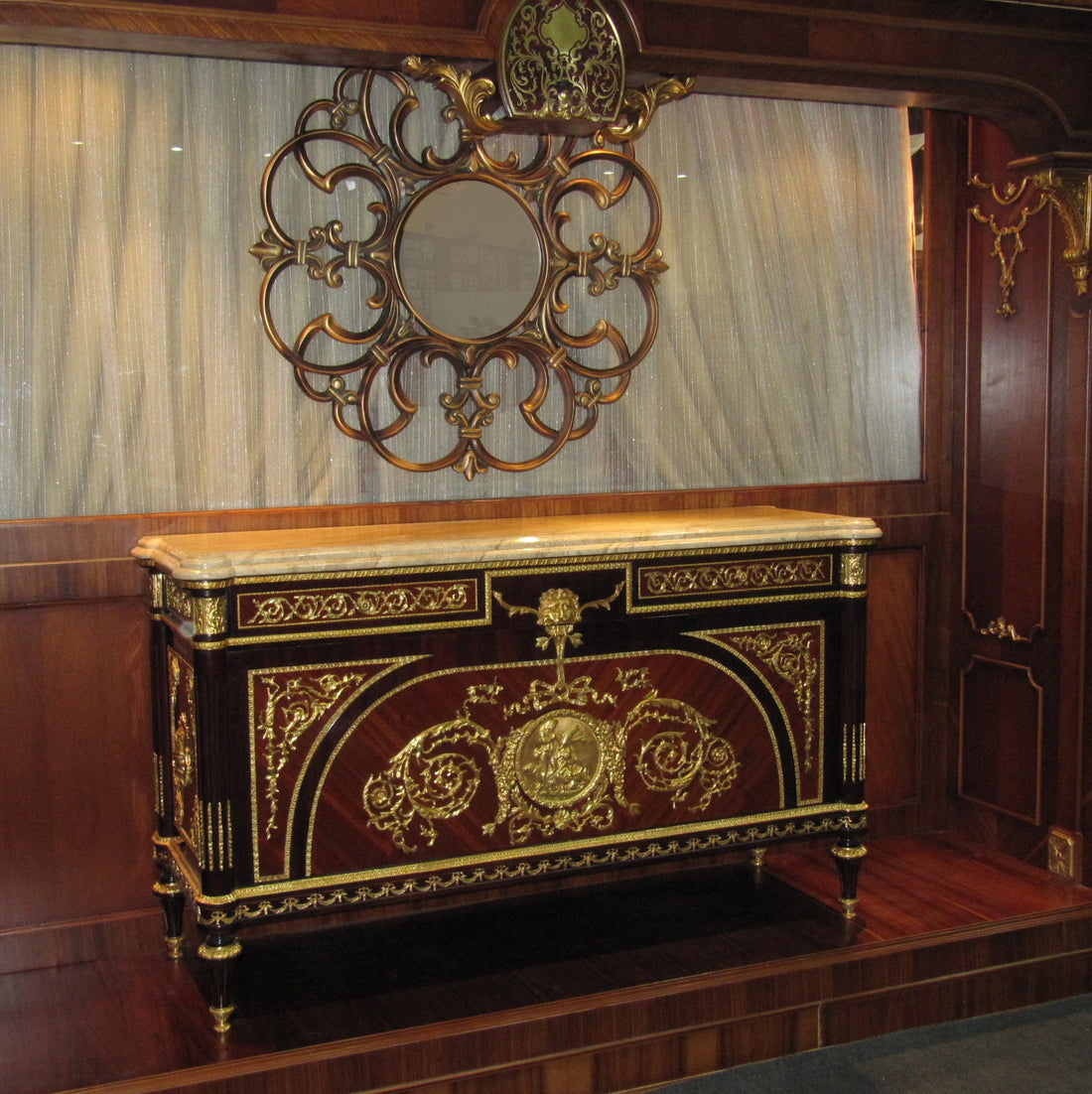 Imperial Commode