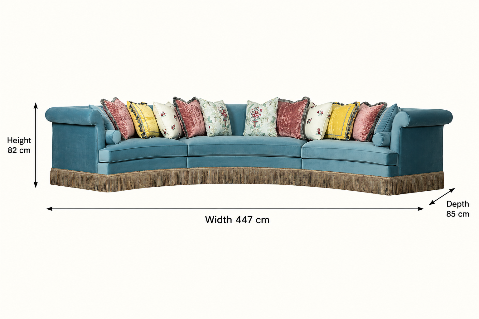 Curved blue sofa with dimension arrows showing width 447 cm, depth 85 cm and height 82 cm
