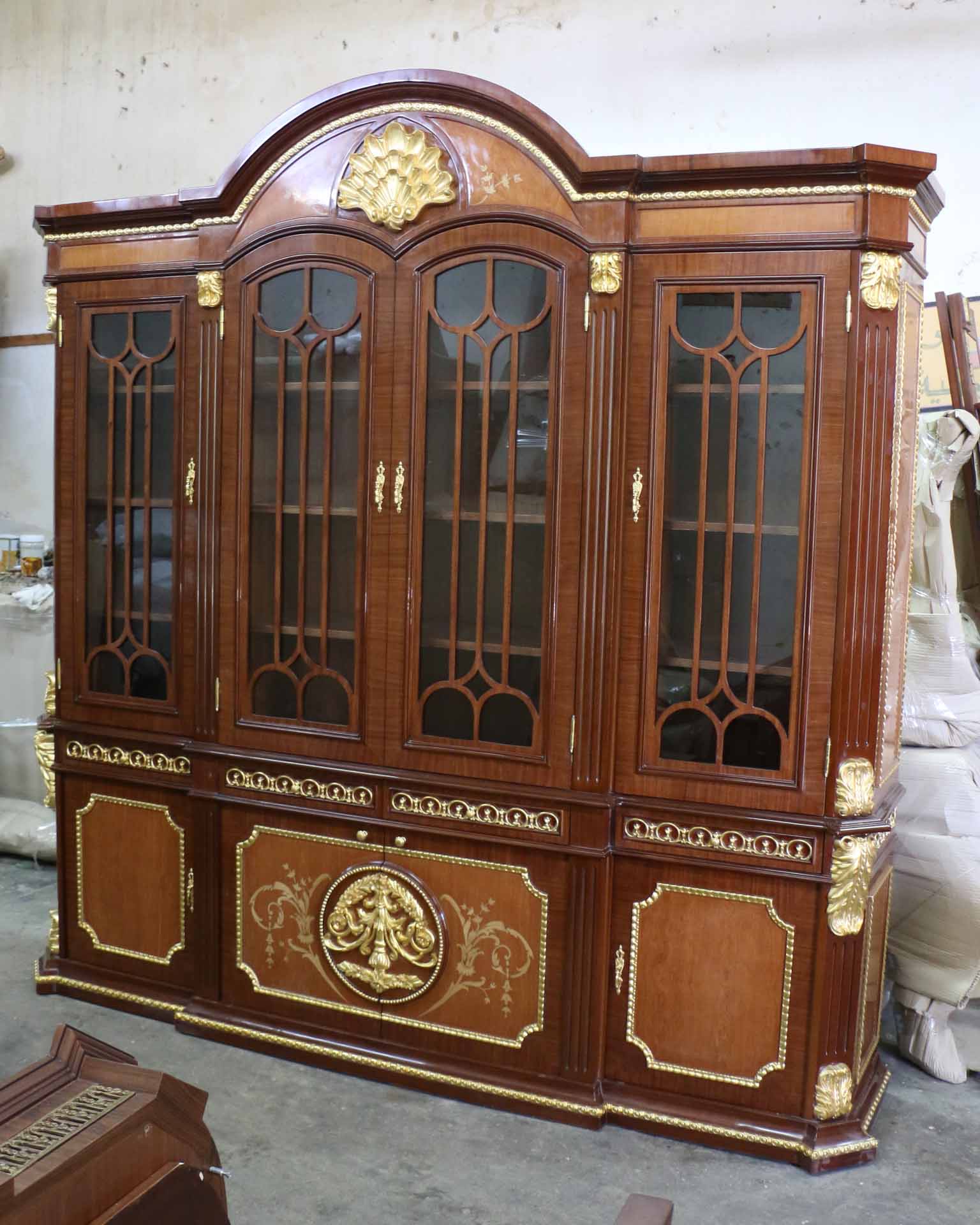 Senator Executive Desk – Sovereign Luxury