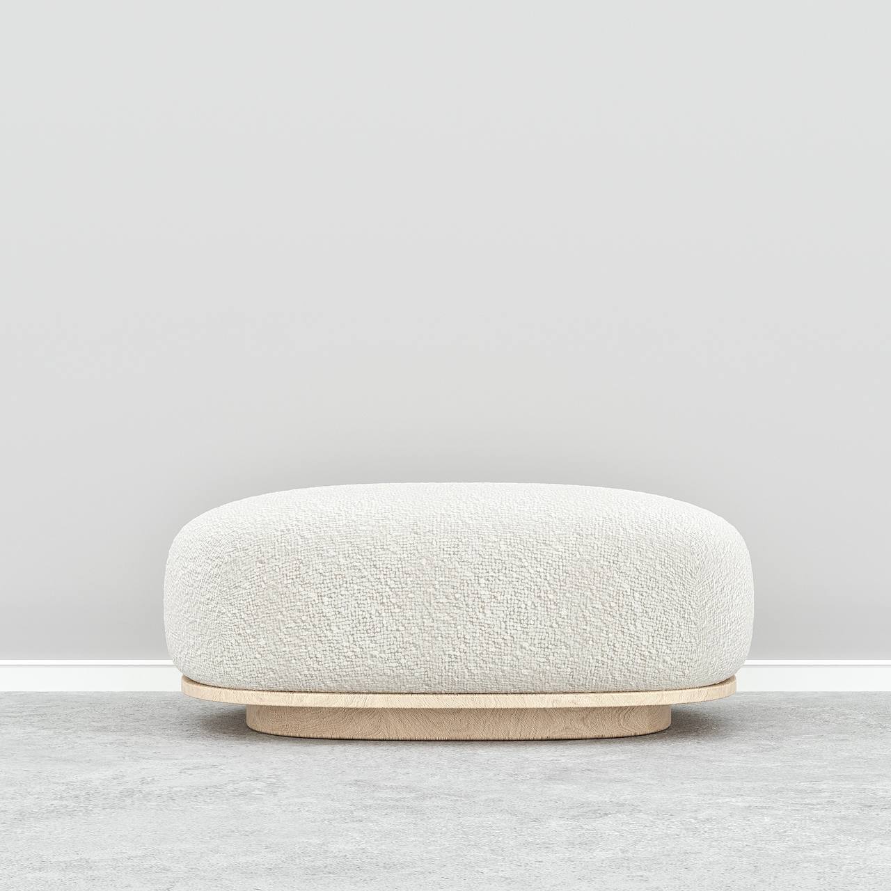 Dreamy Ottoman / White Boucle