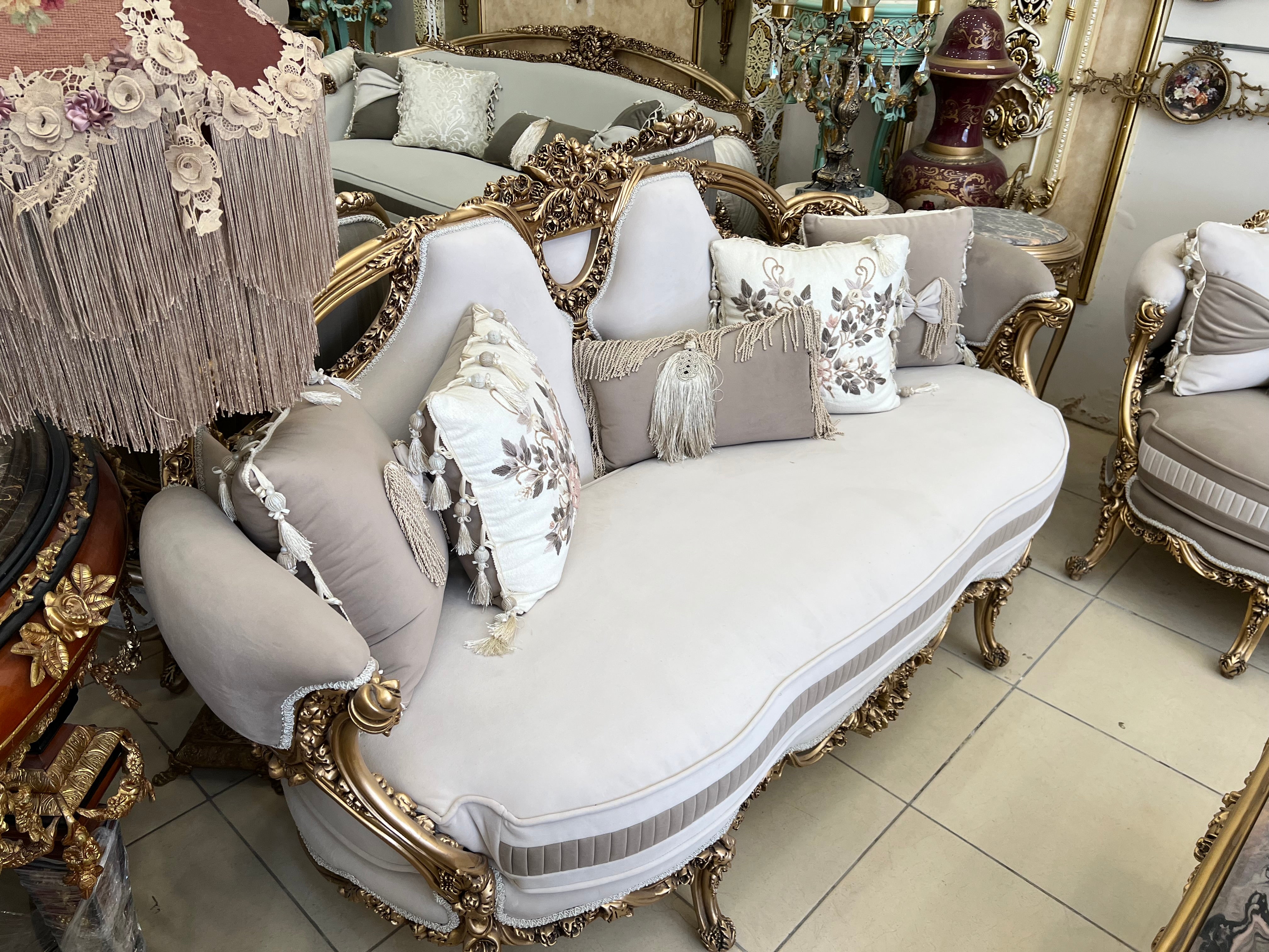 WING SOFA SET