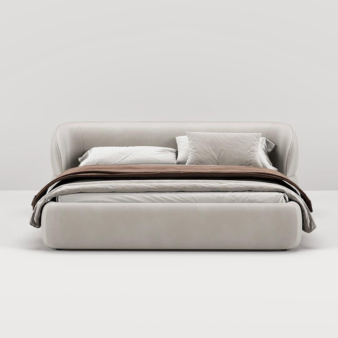 Riyu C.King Bed / Faux Premium Leather